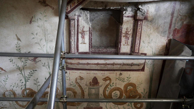 Skeletons found in the ruins of Pompeii reveal the deaths caused by the earthquake