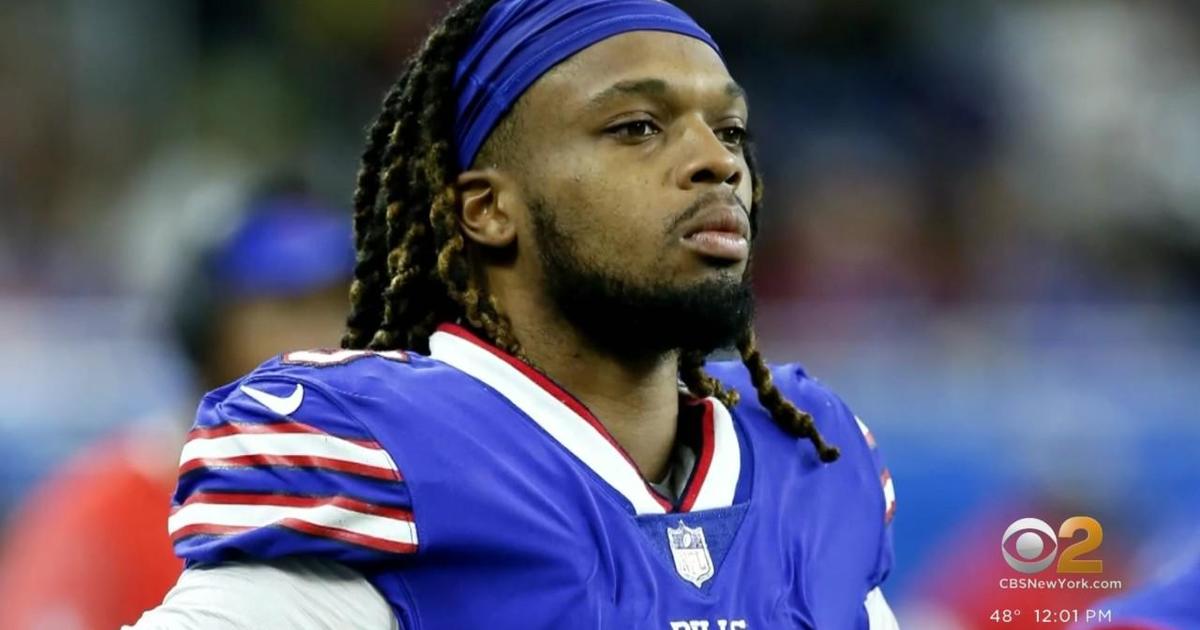 Buffalo Bills Damar Hamlin Remains In Critical Condition Cbs New York