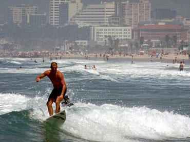 surfing.jpg 