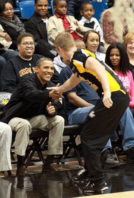 018-towson-tigers-obama-jpg.gif 