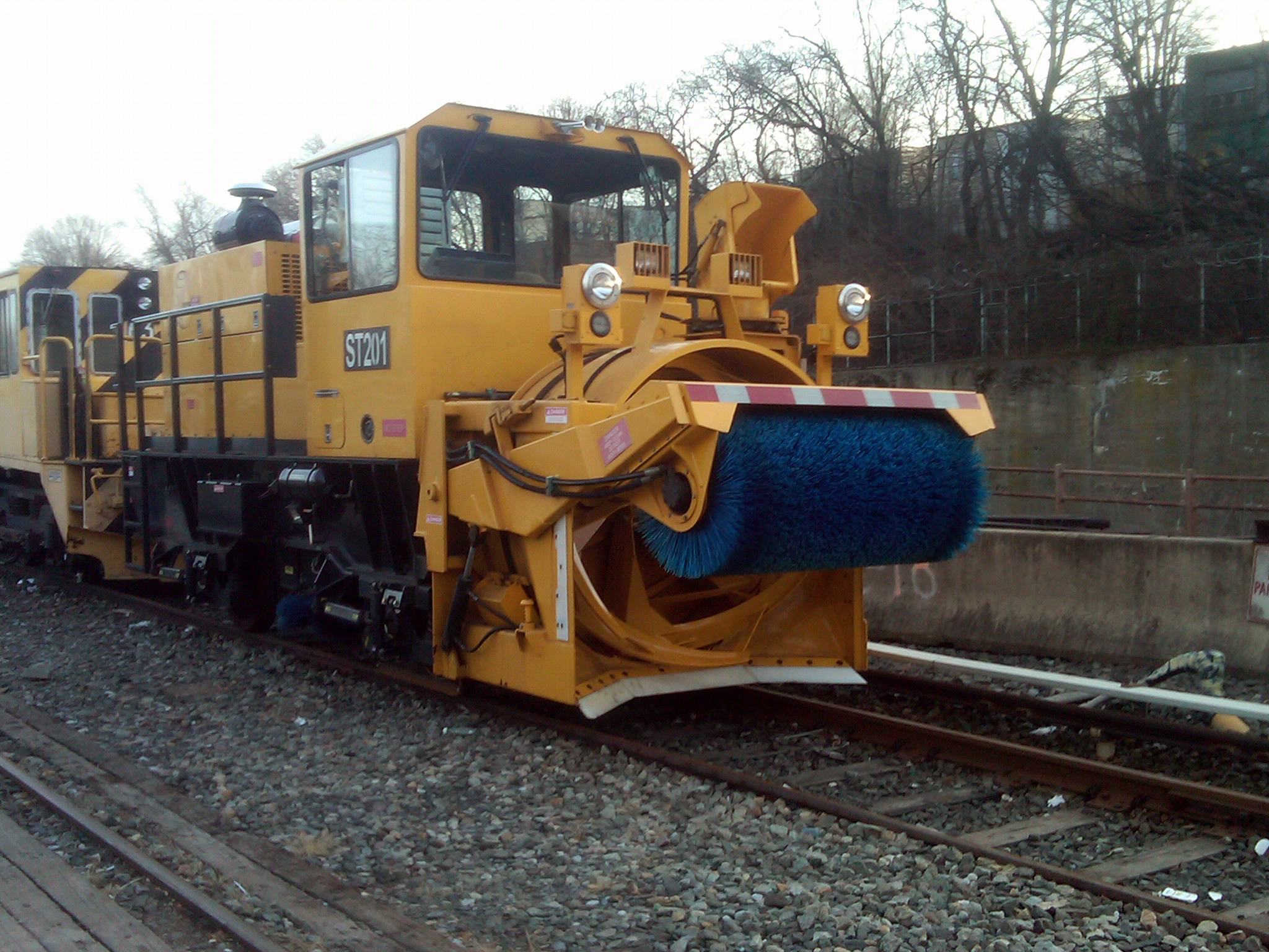 Track Cleaner 