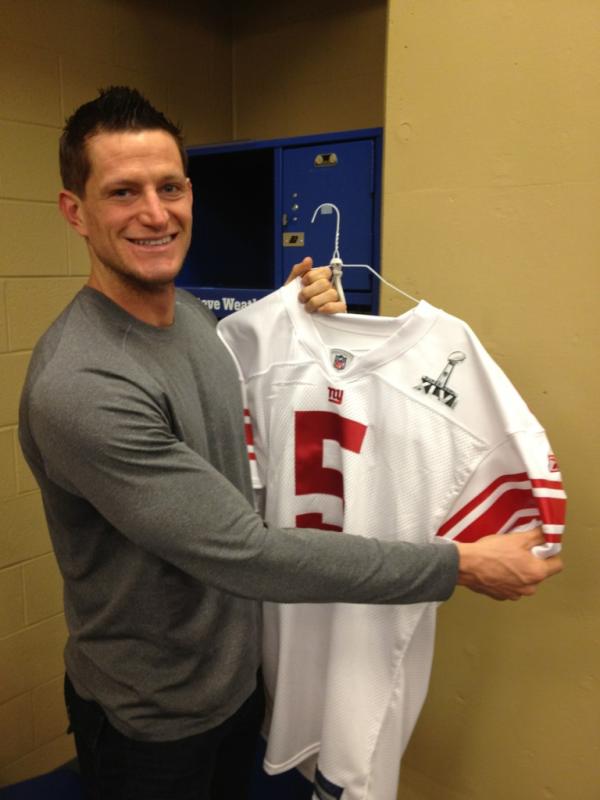 weatherford-with-sb-jersey.jpg 