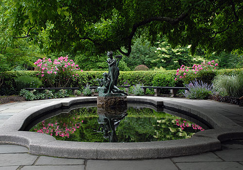 Burnett Fountain stands in the Conservatory Garden's South Garden 