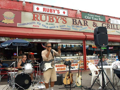 Ruby's Bar and Grill 