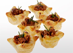 petite-fig-and-caramelized-onion-puffs-244.jpg 