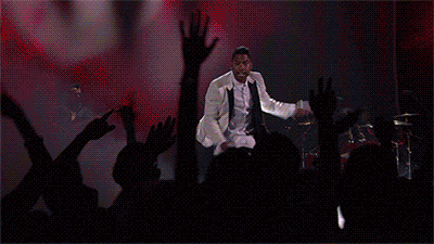 miguel-stage-leap-fail.gif 