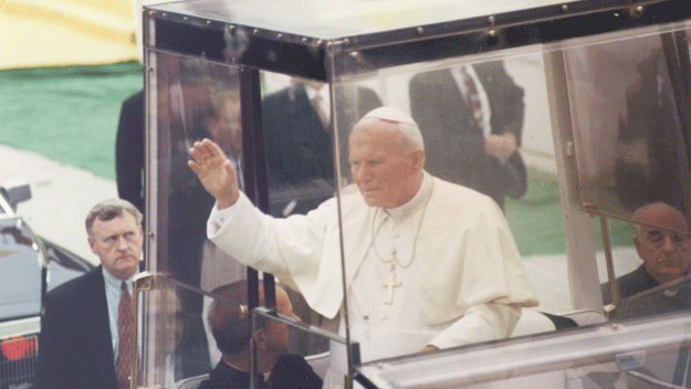 pope-in-central-park-oct-951.gif 
