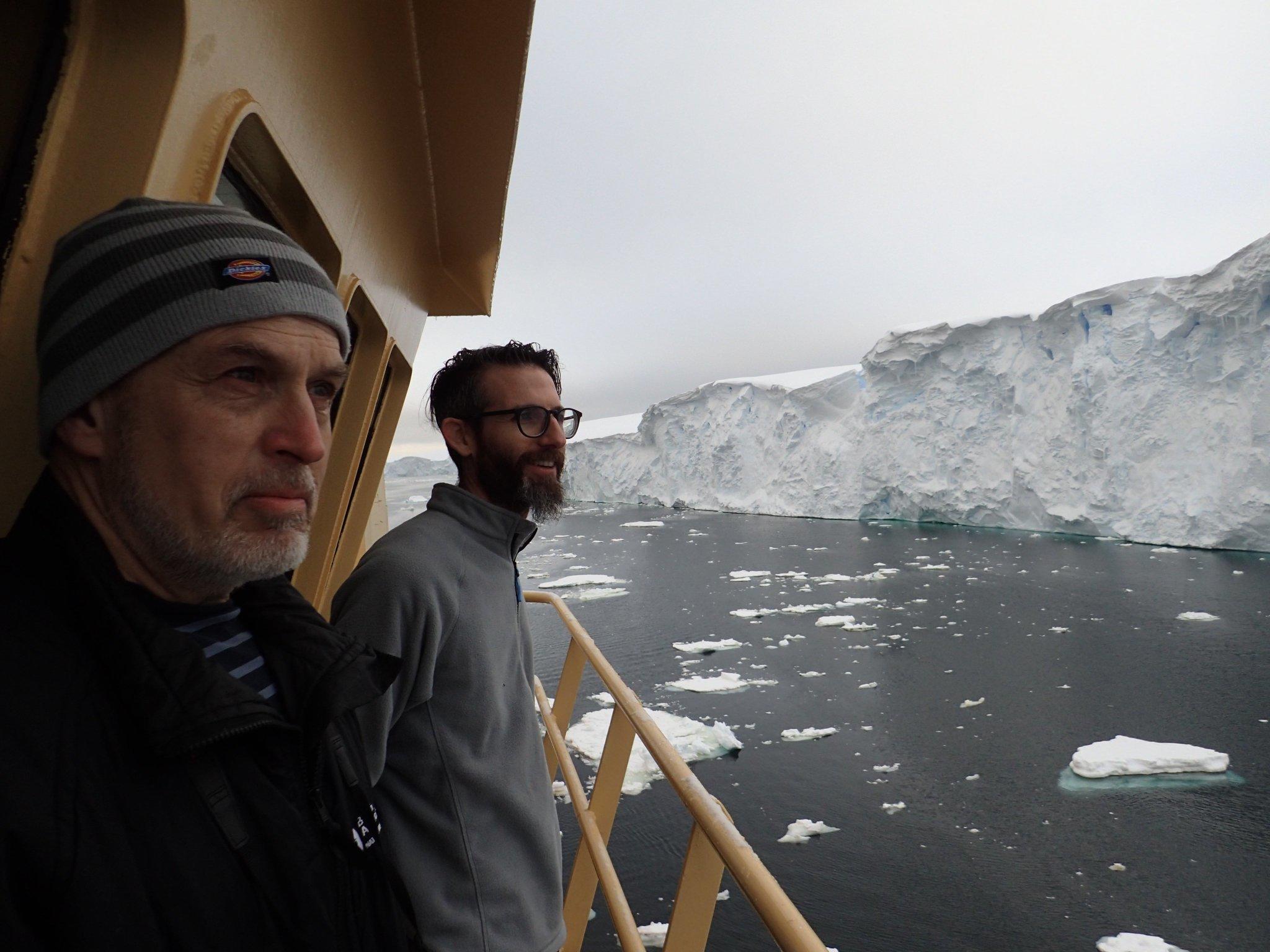 thor-scientists-look-on-in-awe-at-the-crumbling-ice-face-of-the-thwaites-glacier-margin.jpg 