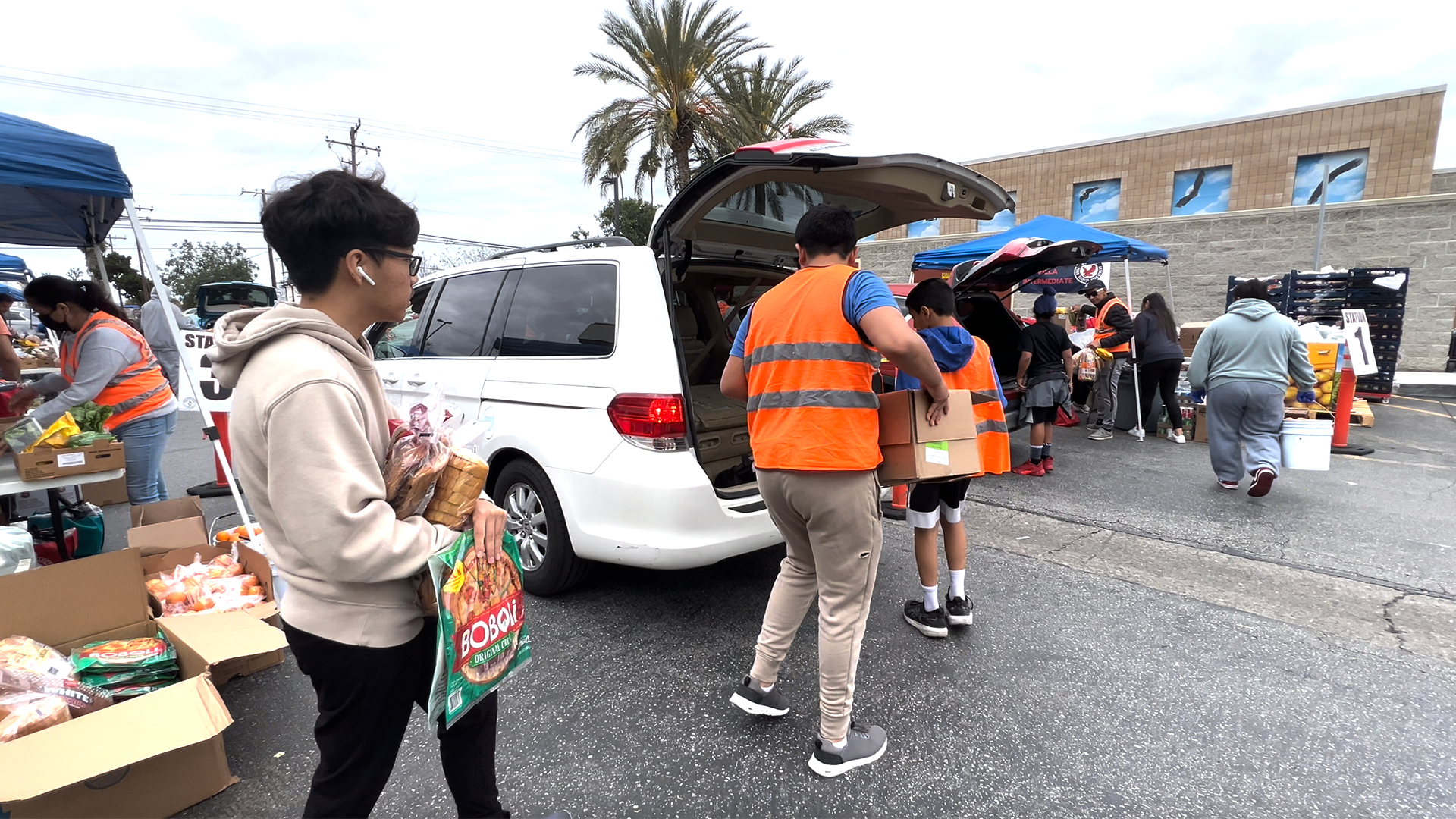 Drive-thru food pantry feeds thousands in Southern California