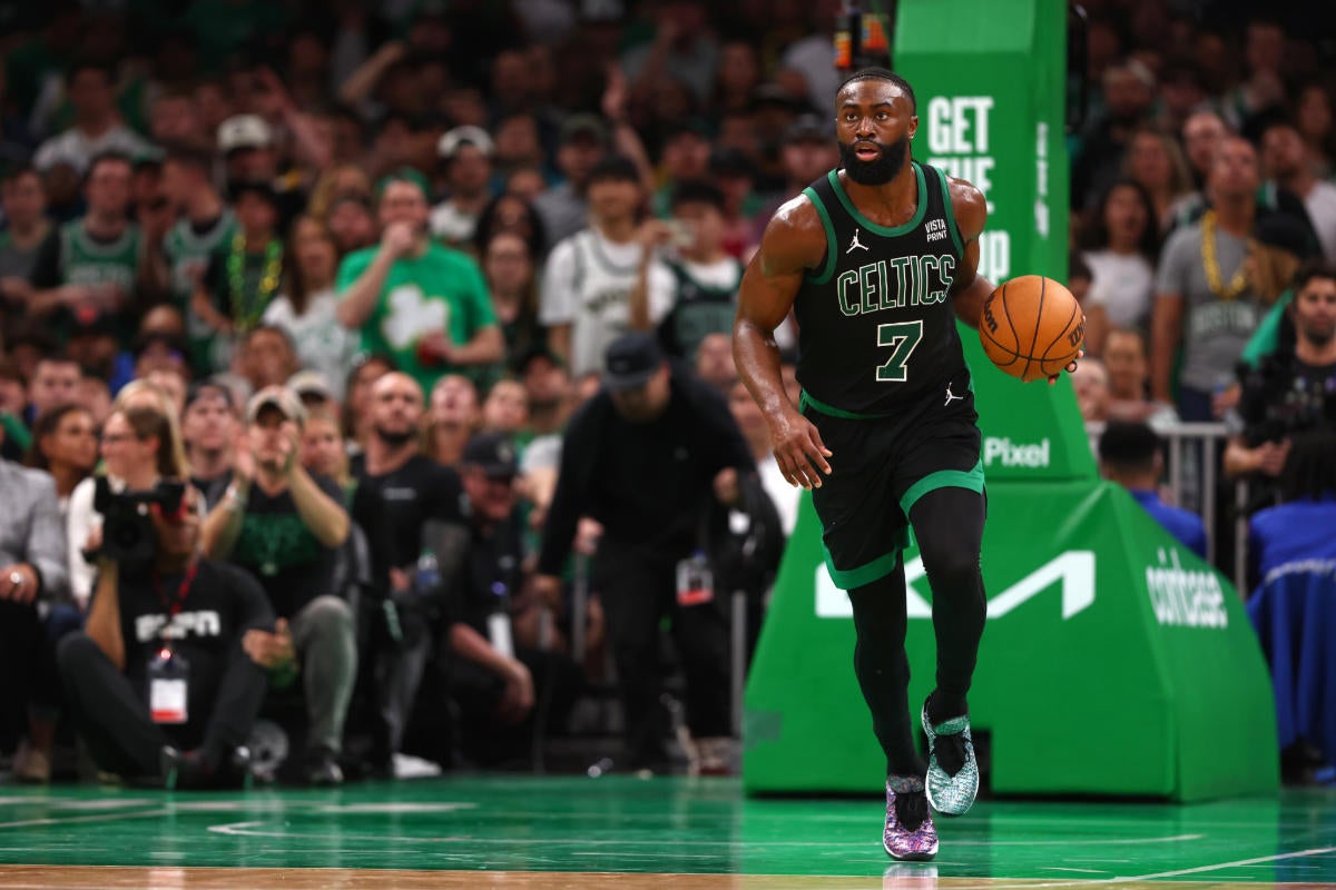 How to watch the Boston Celtics vs. Indiana Pacers NBA Playoffs game tonight: Game 3 livestream options 1 gettyimages-2154384351-1.jpg