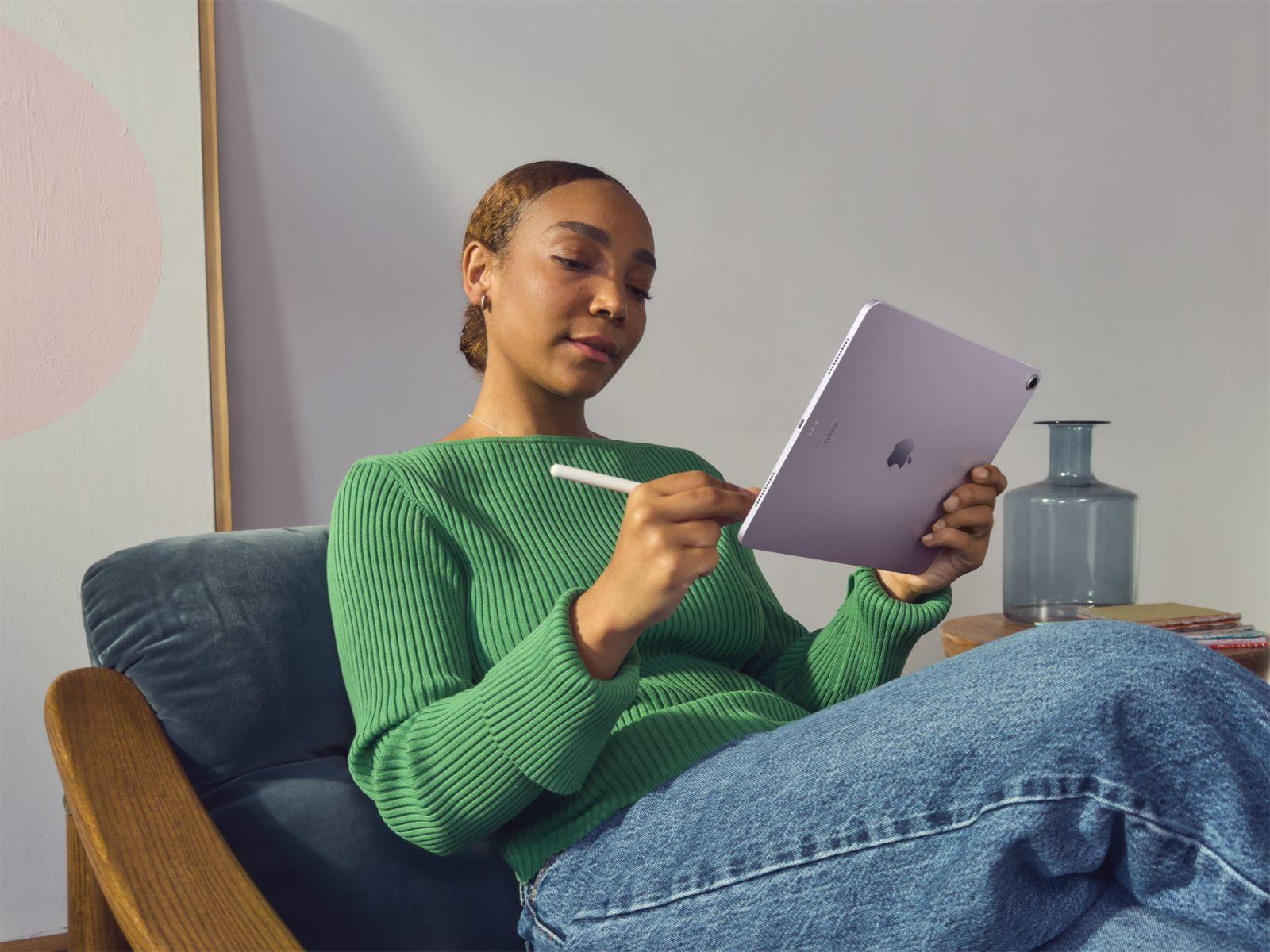Woman with iPad 