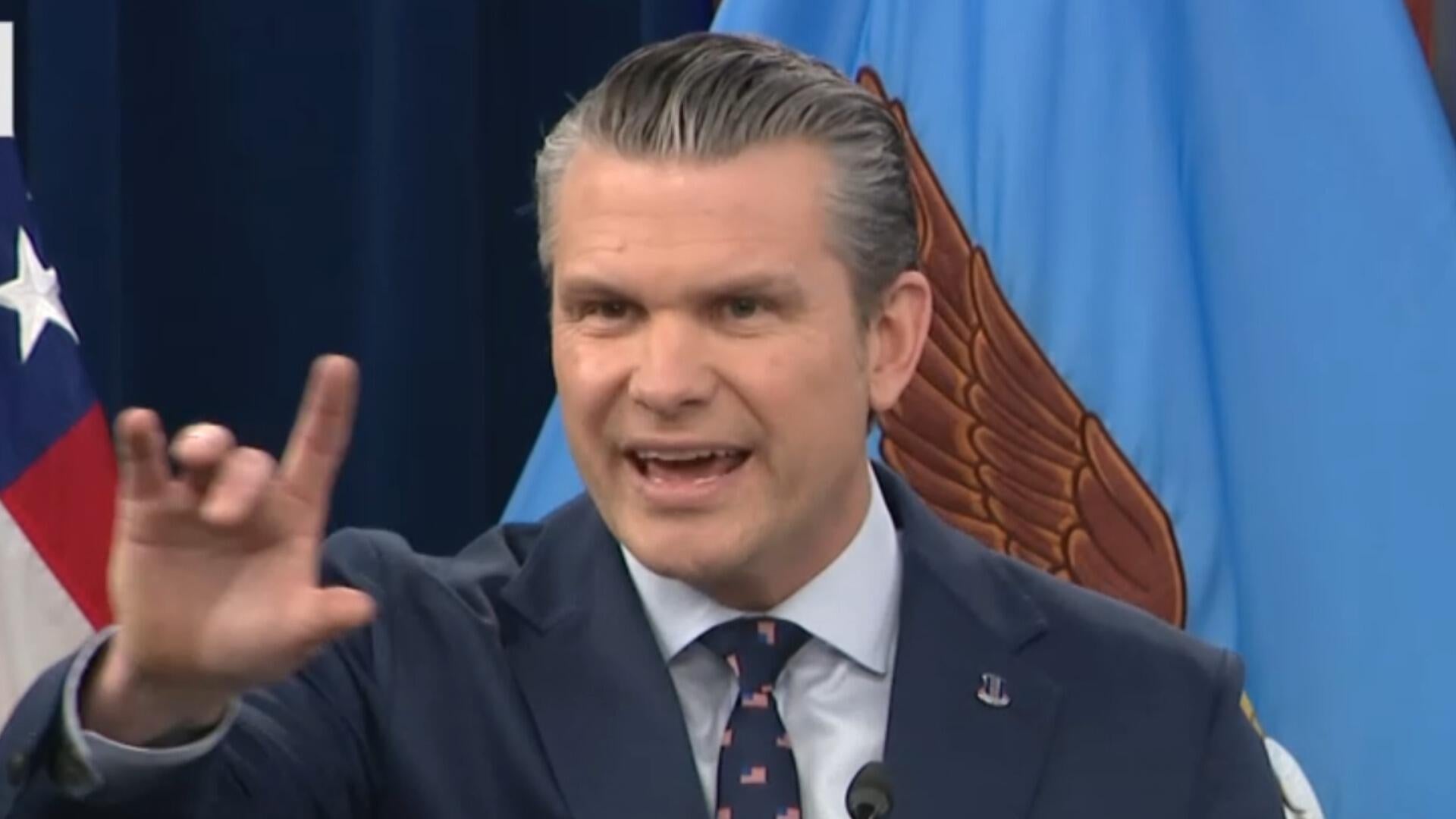 Judge says Pentagon must restore press access