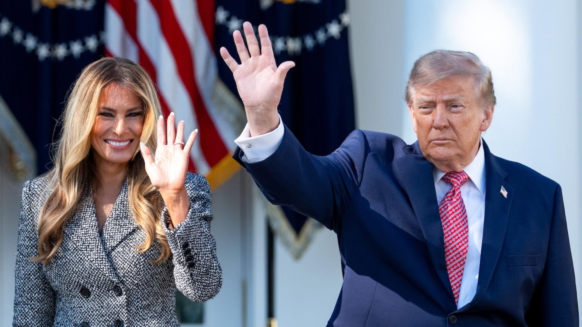 Trump signs executive order on women's health