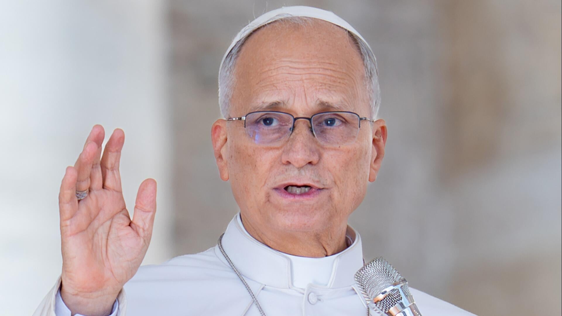 Pope Leo won't need more treatment after cancer surgery, doctors say