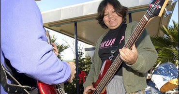 Mom Rock Takes Off - CBS News