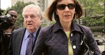 Judge Jails Times Reporter - CBS News