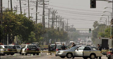 LA Cop's Bullet Killed Toddler - CBS News