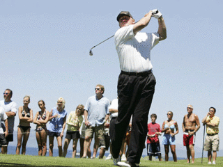 Kerry Wood Celebrity Golf Invitational raises funds for Lurie