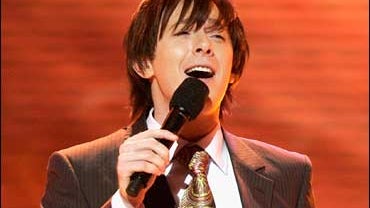 Clay Aiken performs on American Idol, May 24, 2006 