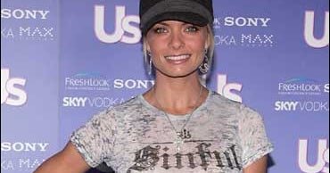 Jaime Pressly Engaged To Boyfriend - CBS News