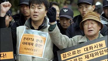 protesters in Seoul 
