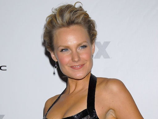 Laura Allen arrives at the premiere of the "Dirt" 