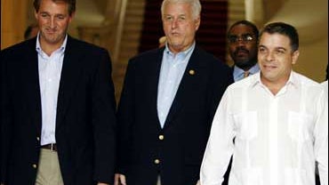 Felipe Perez Roque, William Delahunt, Jeff Flake in Cuba 