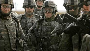 soldiers train for Iraq at Fort Riley, Kansas 