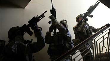 U.S. soldiers, 1/14 Cavalry, in eastern Baghdad, 27 January 2007 