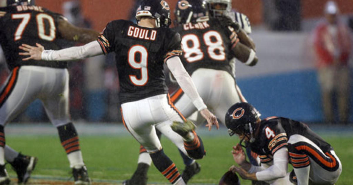 Chicago Bears wide receiver Muhsin Muhammad, (87) celebrates his