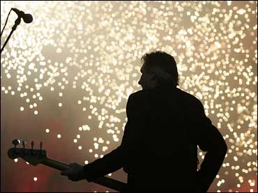 Roger Waters, formerly of Pink Floyd, performs on stage at the Auckland leg of his 'Dark Side Of The Moon Tour' at North Harbour Stadium on Jan. 29, 2007, in  New Zealand. (GETTY IMAGES/Jeff Brass) 