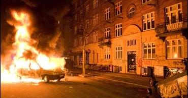 More Than 500 Arrested In Copenhagen Riots - CBS News