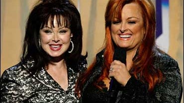 Naomi and Wynonna Judd 