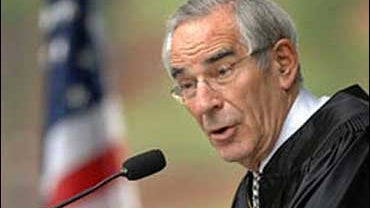 David Halberstam, a Pulitzer Prize-winning author who chronicled the Washington press corps, the Vietnam War generation and baseball, was killed in a car crash early Monday, April 23, 2007, in Menlo Park, south of San Francisco a coroner said. He was 73.  