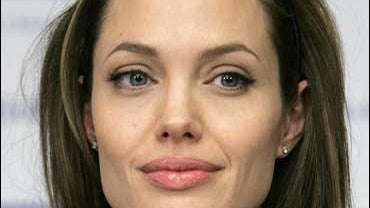 Angelina Jolie 