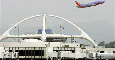 3 LAX Terminals Shut After Guard Disappears CBS News