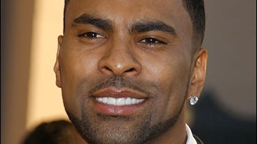 Ginuwine arriving at the 33rd Annual American Music Awards 