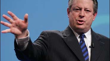 ** FILE ** Former US Vice President Al Gore speaks during a meeting of the business network Switzerland in Zurich, Switzerland, in this March 28, 2007 file photo. Former U.S. Vice President Al Gore and the U.N.'s Intergovernmental Panel on Climate Change  