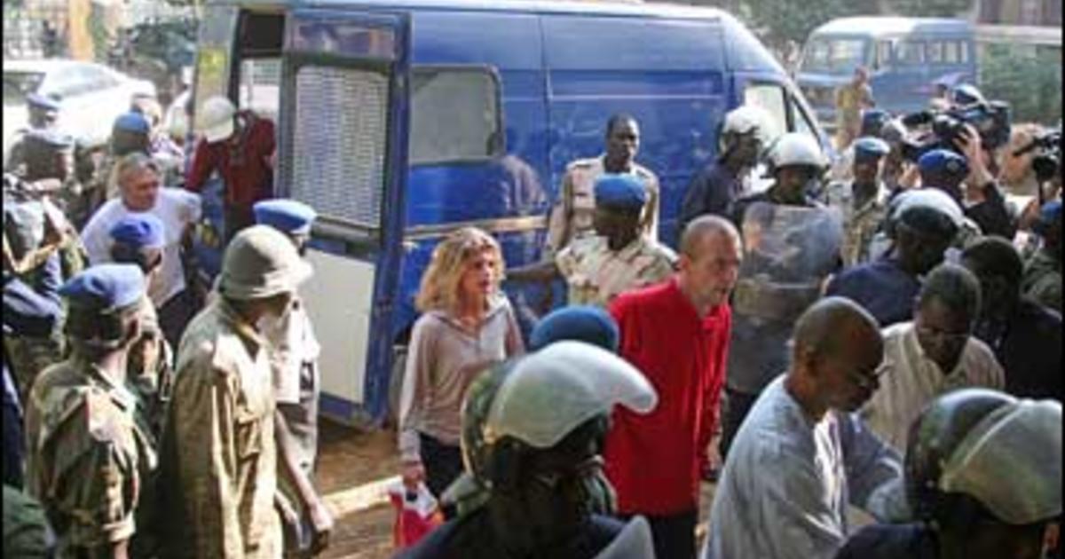 6-french-aid-workers-guilty-of-kidnapping-cbs-news