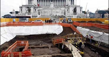 Rome Subway Dig Uncovers Ancient Artifacts - CBS News