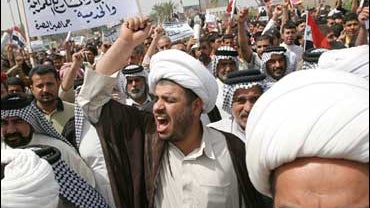 Supporters of radical cleric Moqtada al-Sadr 