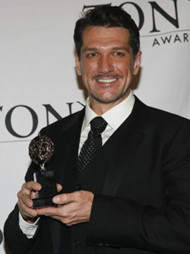 Actor Paulo Szot poses backstage with Best Performance by a Leading Actor in a Musical Tony for "Rodgers & Hammerstein's South Pacific" at the 62nd Annual Tony Awards in New York, Sunday, June 15, 2008. 