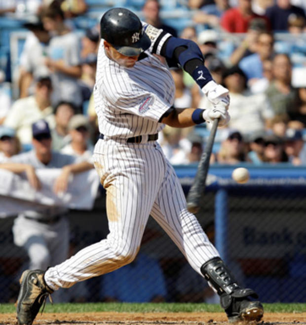 Derek Jeter hits a solo home run 