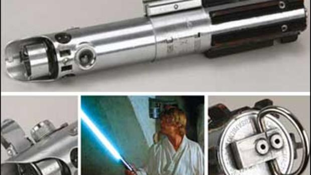 Star Wars fans get Jedi workout with light sabers 