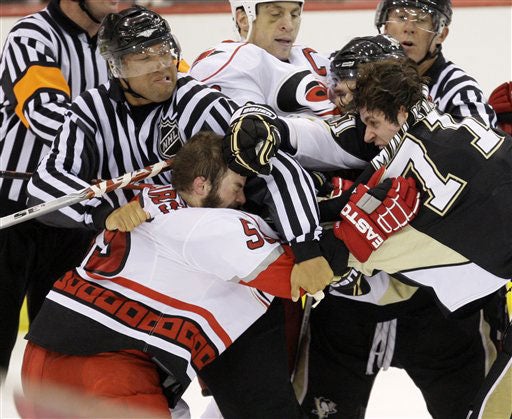 Pittsburgh vs. Carolina : Game 2 