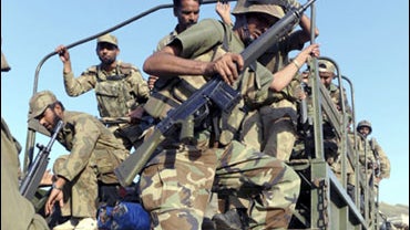 Soldiers of the Pakistan army are seen in Mingora, capital of Pakistan's troubled Swat Valley, where military is fighting with Taliban militants, May 27, 2009. 