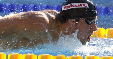 Phelps Leaves Car Crash Uninjured CBS News