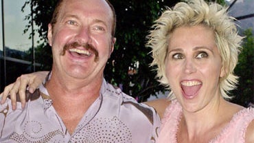 File - Randy Quaid, left, and his wife Evi Quaid arrive for a special screening of "The Others" in this Aug. 7, 2001 file photo taken in the Hollywood section of Los Angeles. Quaid and his wife have been released from a West Texas jail after their arrest  