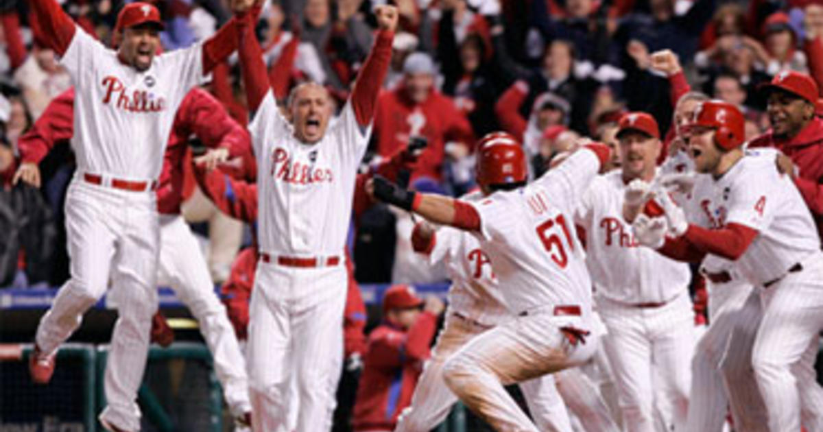 Cole Hamels Grabs 11th Win for Phillies