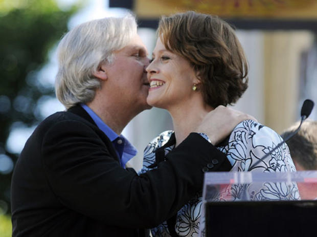 Sigourney Weaver Congratulates James Cameron 